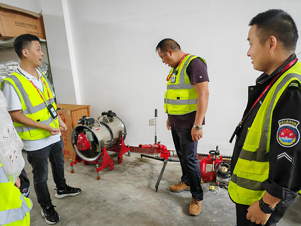 1664345430860334.jpg 綿陽機(jī)場(chǎng)開展第三季度應(yīng)急救援檢查工作.jpg